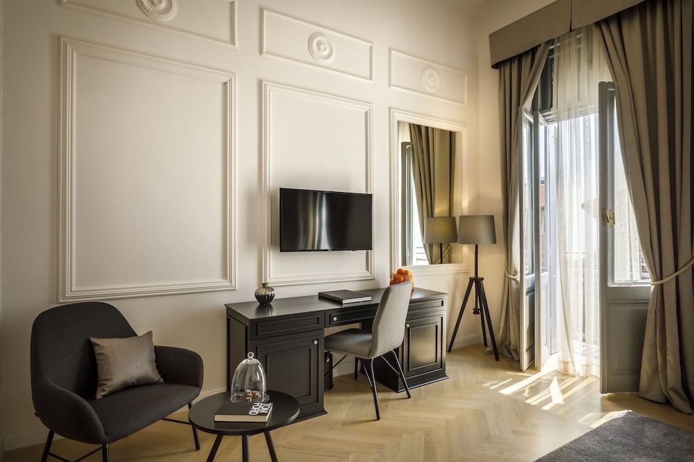 Imperial Seaside Room