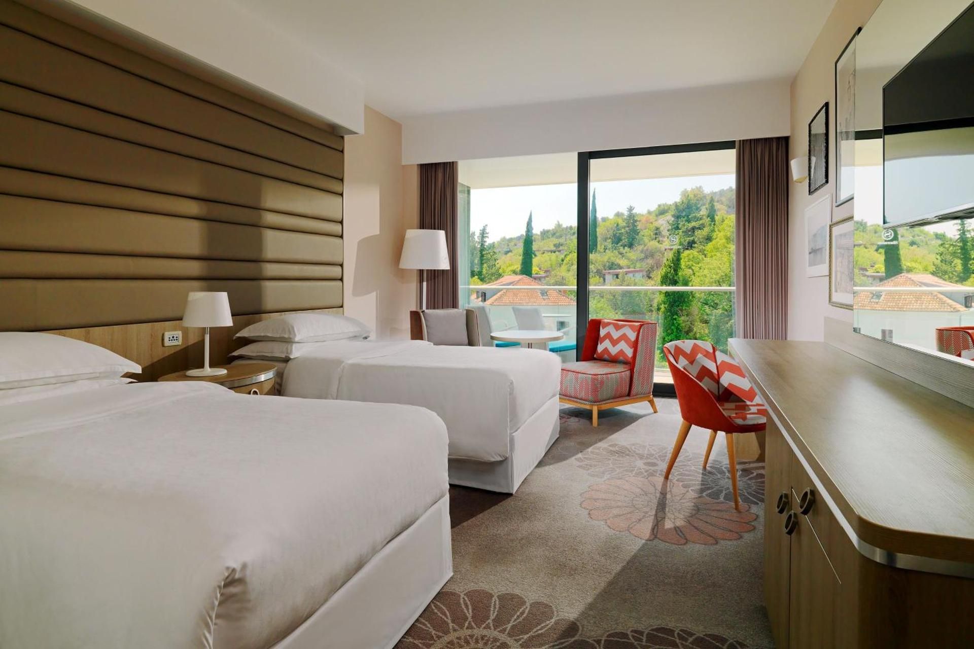Superior Twin Room, Guest room, 2 Twin, Partial sea view, Balcony