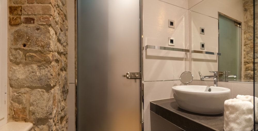 Heritage Hotel Antique Split Comfort Double or Twin Room (Ground Floor) 4