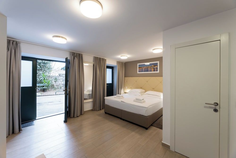 Apartments Korta Economy Studio, 1 King Bed, No Windows, Ground Floor 2