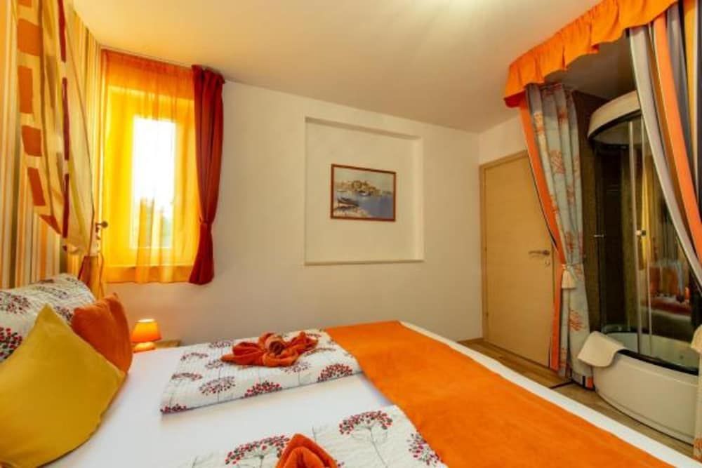 Soline Bay Seashore Residence Executive Three Bedroom Apartment, Balcony, Sea view 2