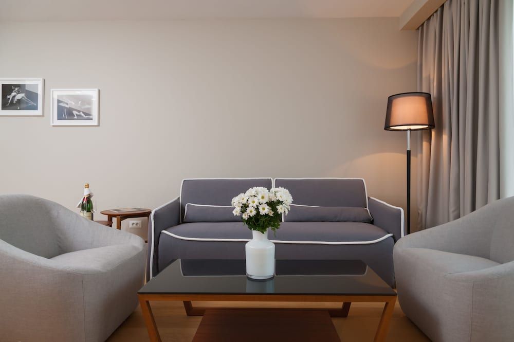 Residence by Vestibul Palace Junior One Bedroom Suite 11