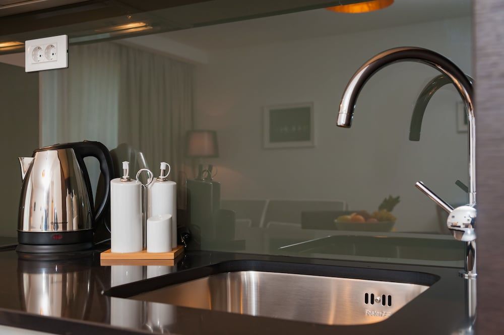 Residence by Vestibul Palace Junior One Bedroom Suite 2