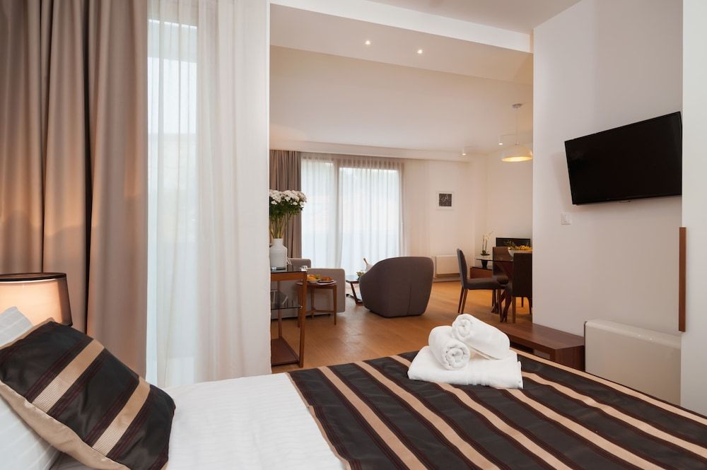 undefined Residence by Vestibul Palace 9