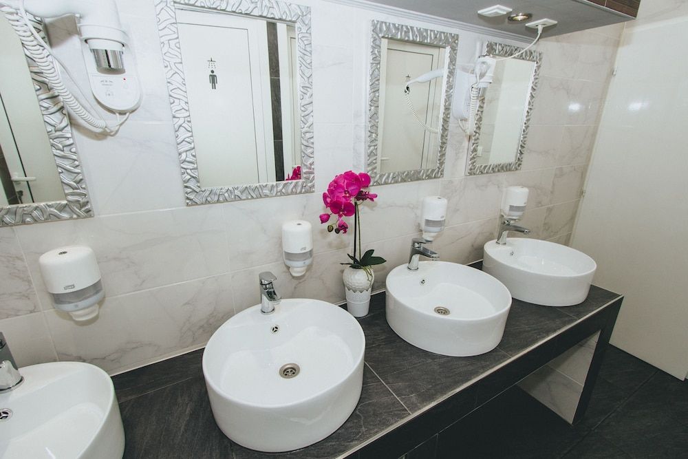 Hostel GLOBO Shared dormitory (10 people) 4