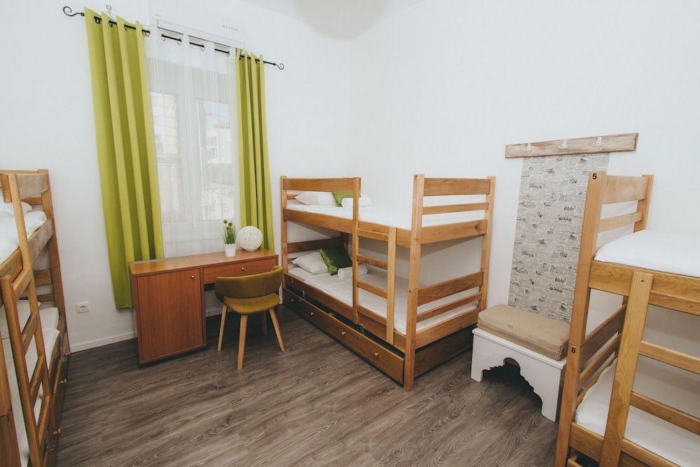 Hostel GLOBO Shared dormitory (8 people) 2