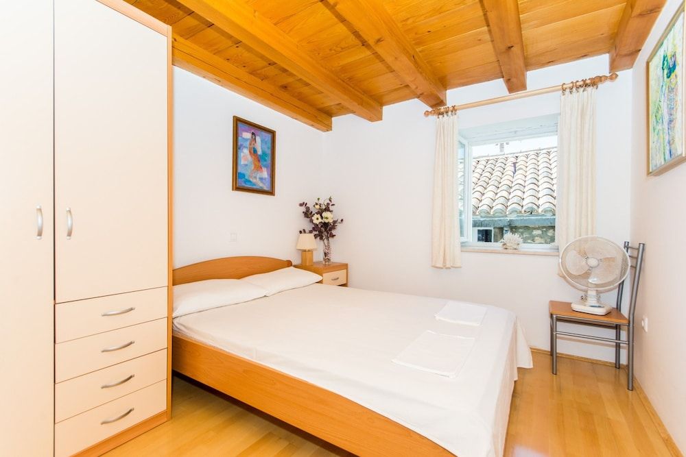 undefined Apartments Foteza 3