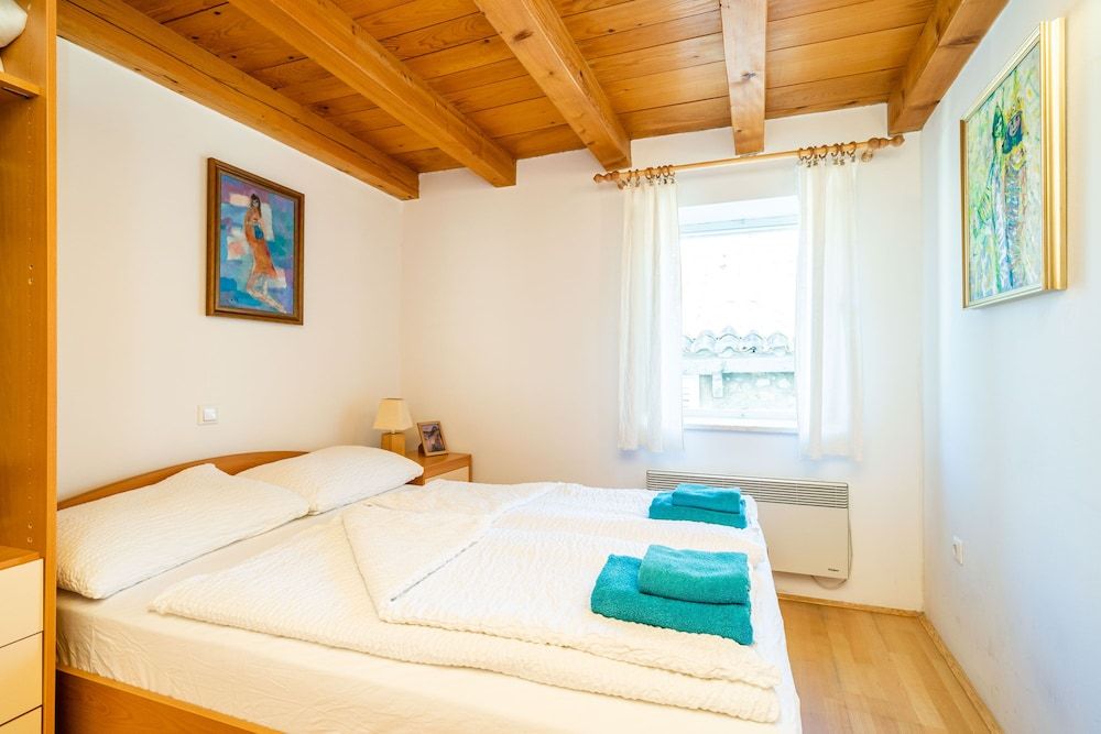 Apartments Foteza Apartment, 2 Bedrooms, City View (Duplex) 16