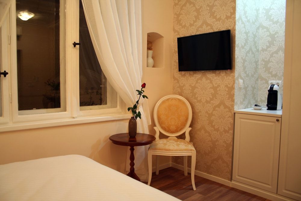 Banica Apartments & Rooms Standard Double Room 10