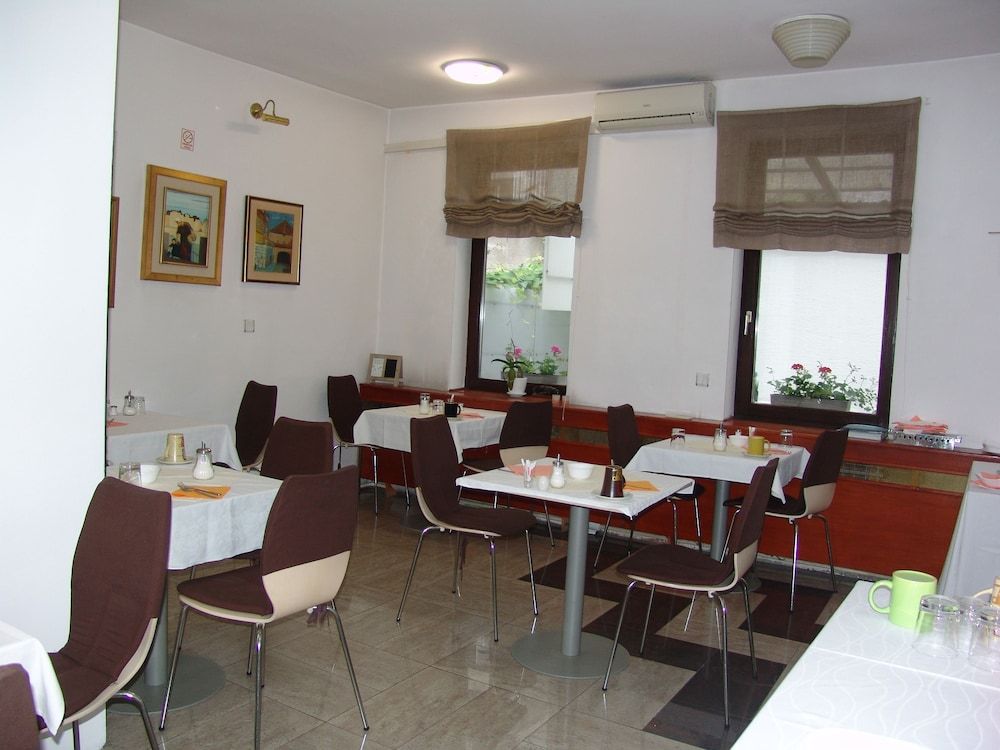 undefined Hotel Maksimir 9