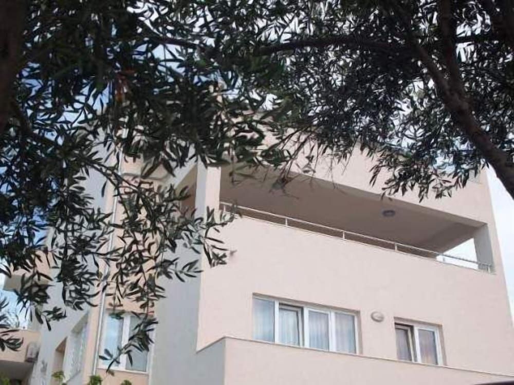 undefined Apartments Pera 8