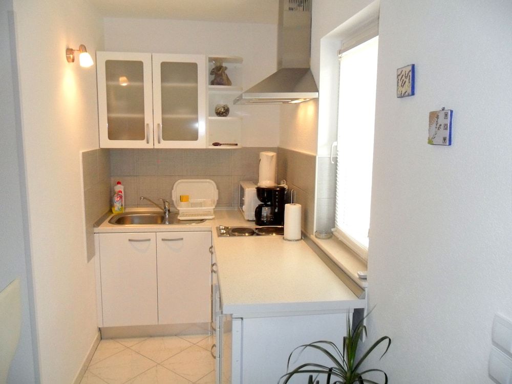 Apartments Pera Comfort Apartment, 1 Bedroom, Terrace 6