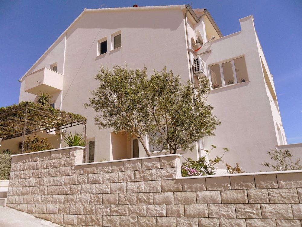 undefined Apartments Pera 6