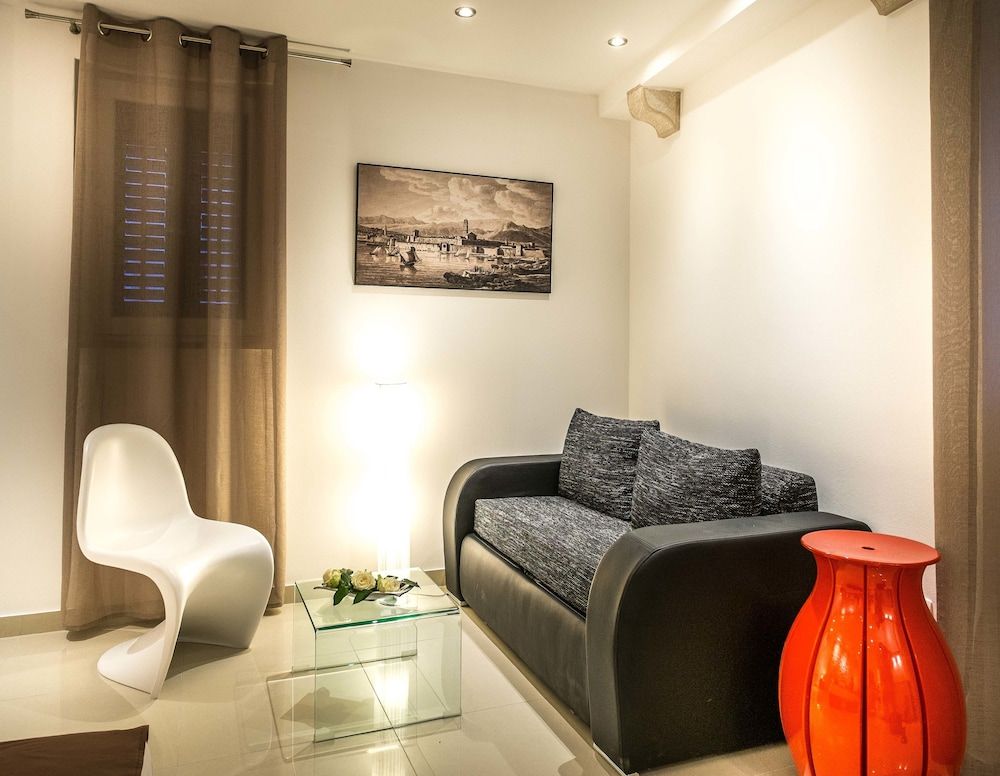 undefined Split Oasis Apartments