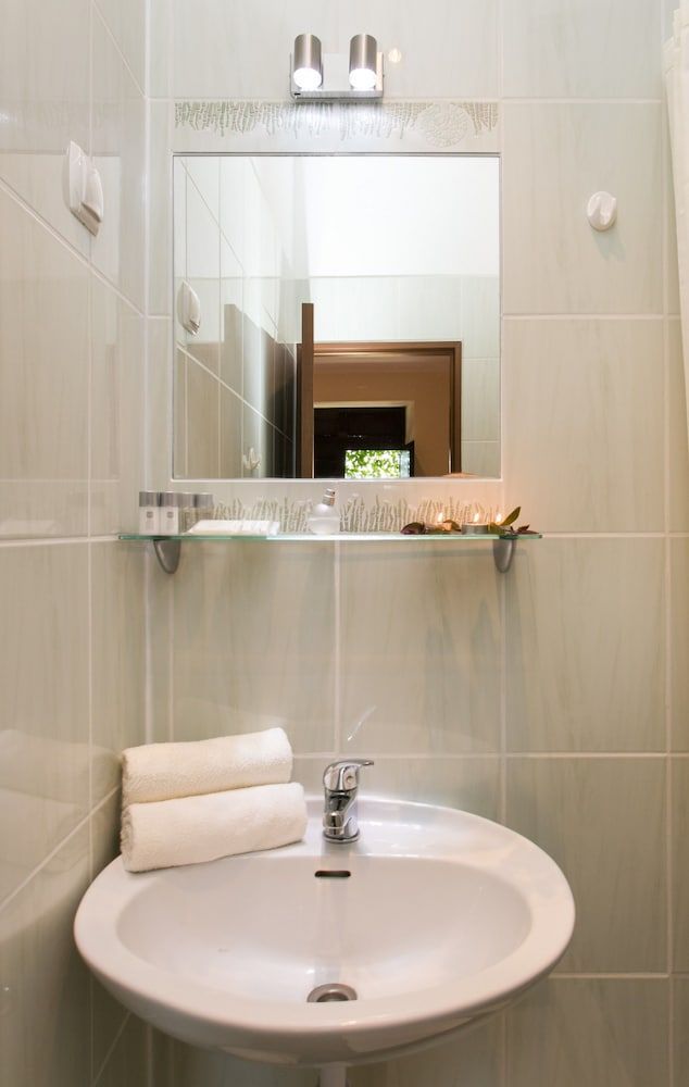 Villa Iveta Twin Room 3