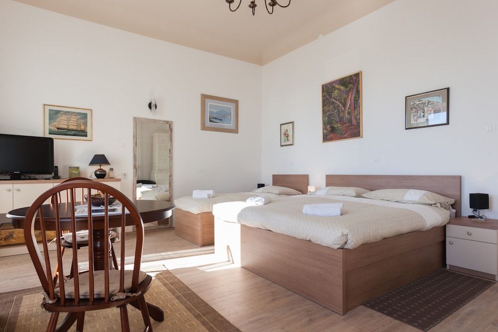 Villa Iveta Apartment, 2 Bedrooms 3