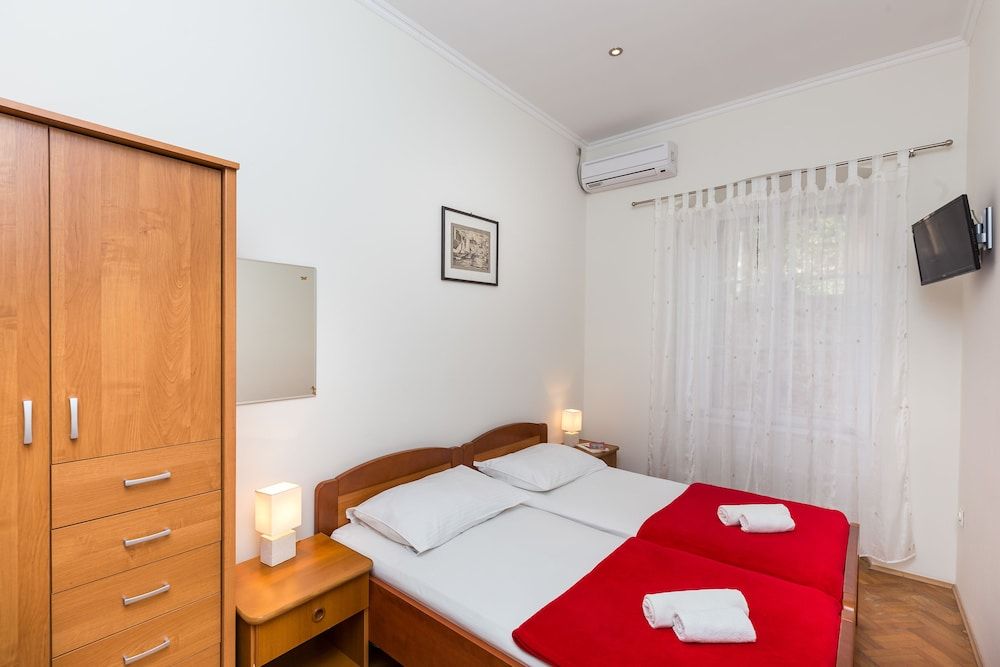 Villa Iveta Twin Room, Ground Floor 2