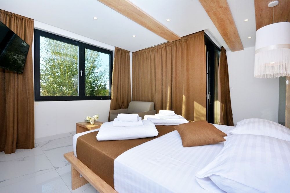 Hotel Jona Comfort Double Room, Balcony