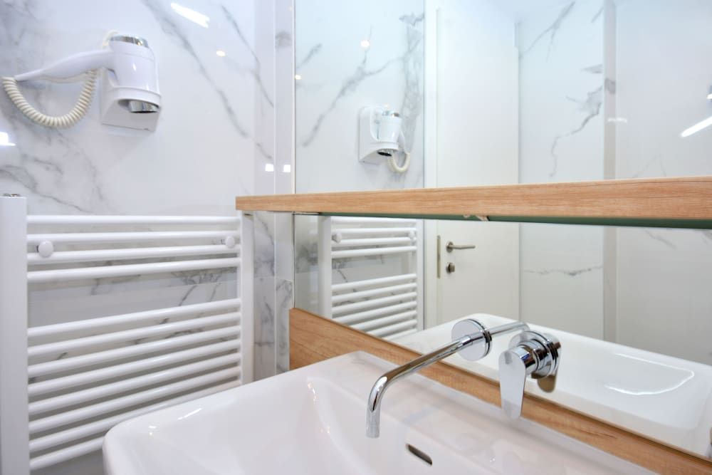 Hotel Jona Comfort Double Room, Balcony 10