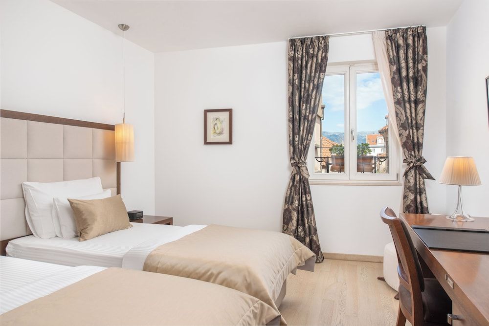 undefined Hotel Marmont Heritage 3