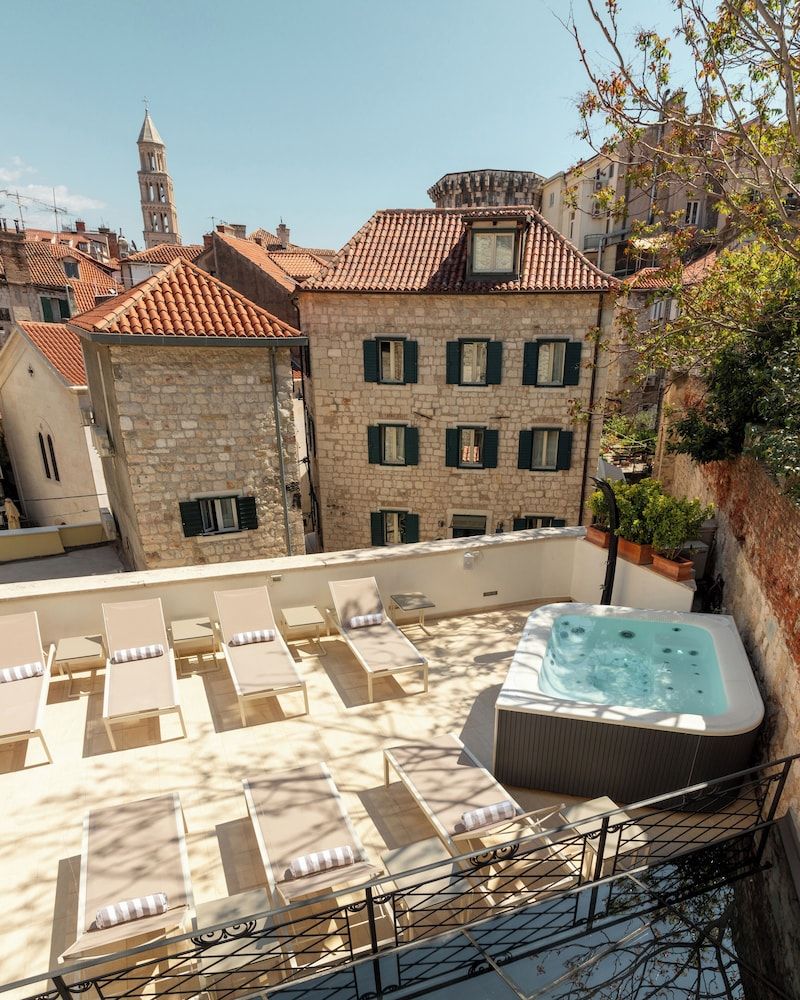 undefined Hotel Marmont Heritage