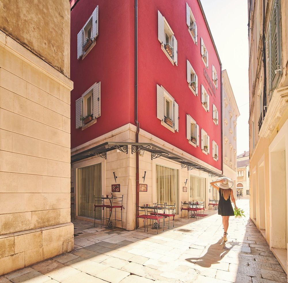 undefined Hotel Marmont Heritage 7