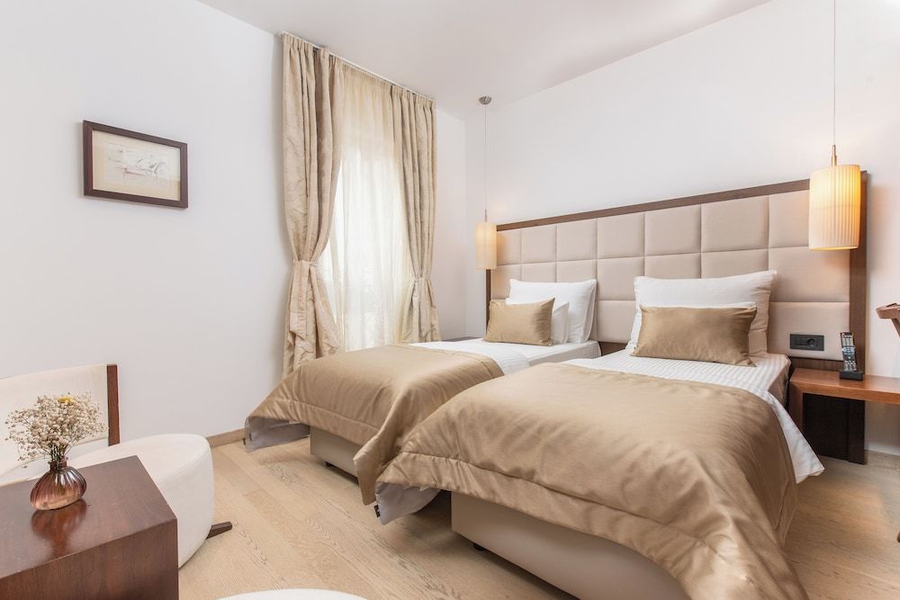 undefined Hotel Marmont Heritage 9