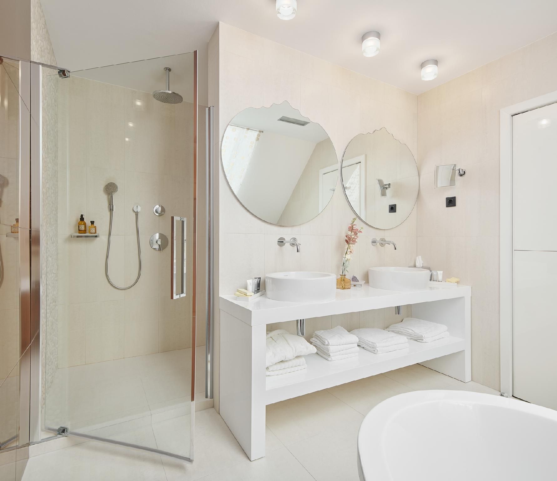 undefined Hotel Marmont Heritage 6