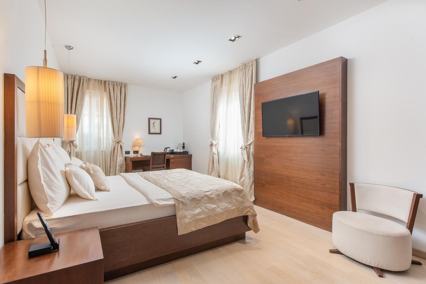 undefined Hotel Marmont Heritage 9