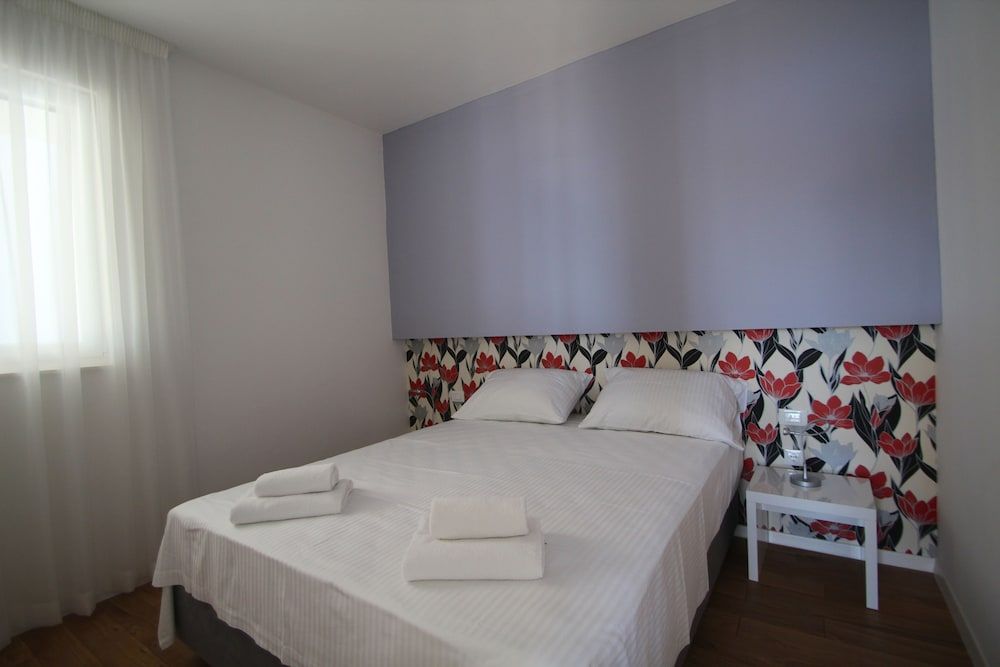 Comfort Apartment, 2 Bedrooms, Patio, Sea View