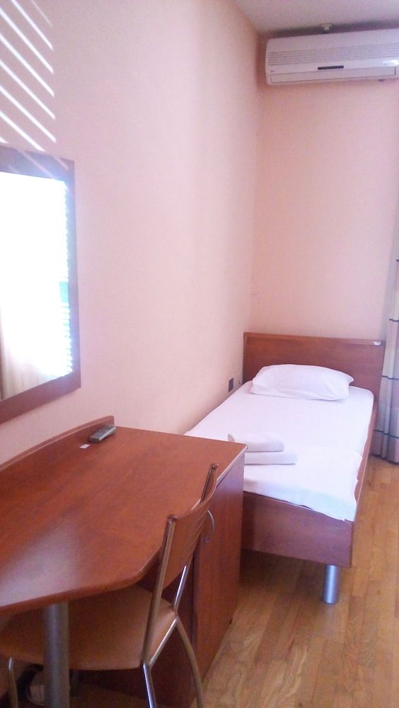 Villa Marjela Triple Room 6