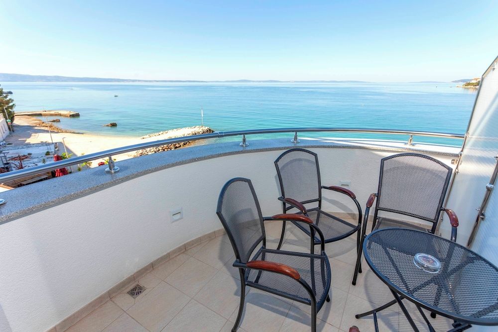 Sunset Split Rooms Quadruple Room, Balcony, Sea View 23