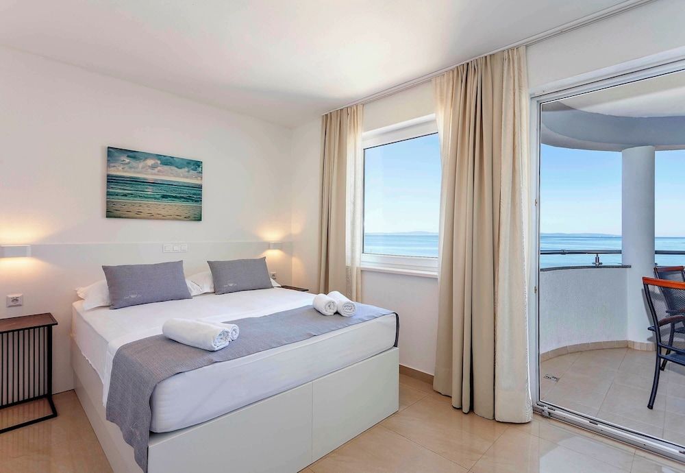 Sunset Split Rooms Quadruple Room, Balcony, Sea View