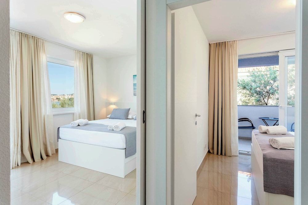 Sunset Split Rooms Quadruple Room, Balcony, Sea View 12