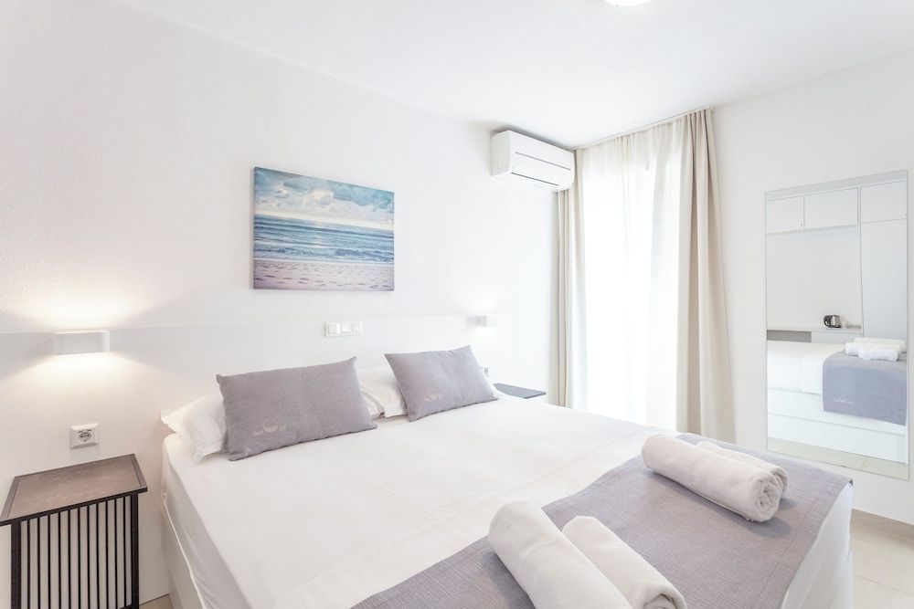 Sunset Split Rooms Quadruple Room, 2 Bedrooms, Balcony, Sea View 5