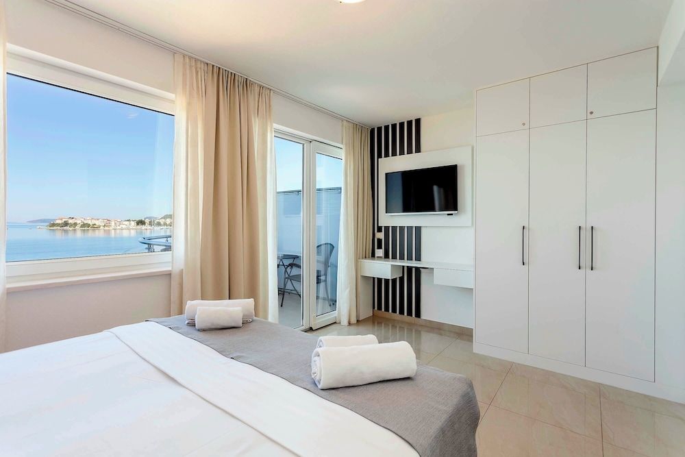 Sunset Split Rooms Quadruple Room, Balcony, Sea View 15