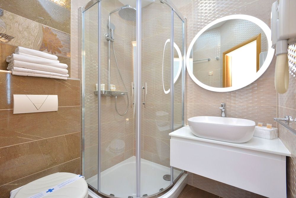 Hotel Adriana Deluxe Room, Sea View 9