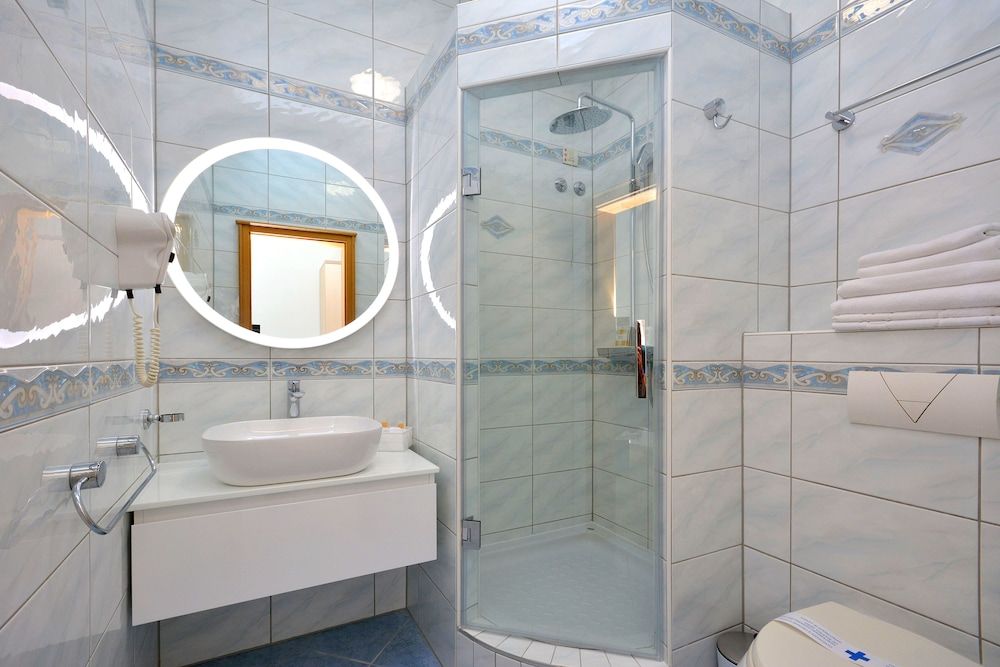 Hotel Adriana Deluxe Room, Sea View 11