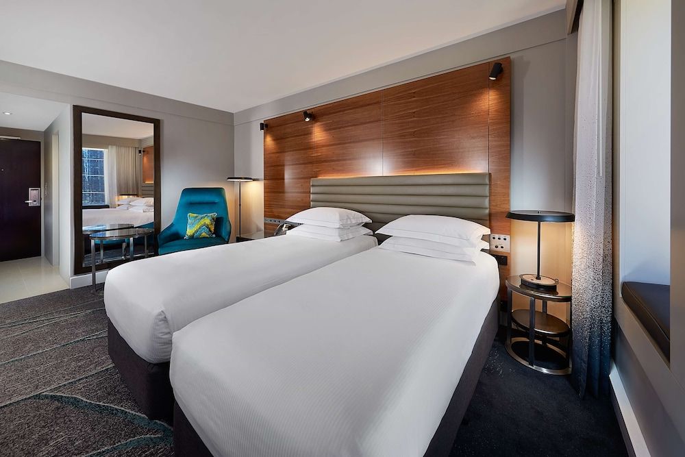 Deluxe Room with Twin Bed