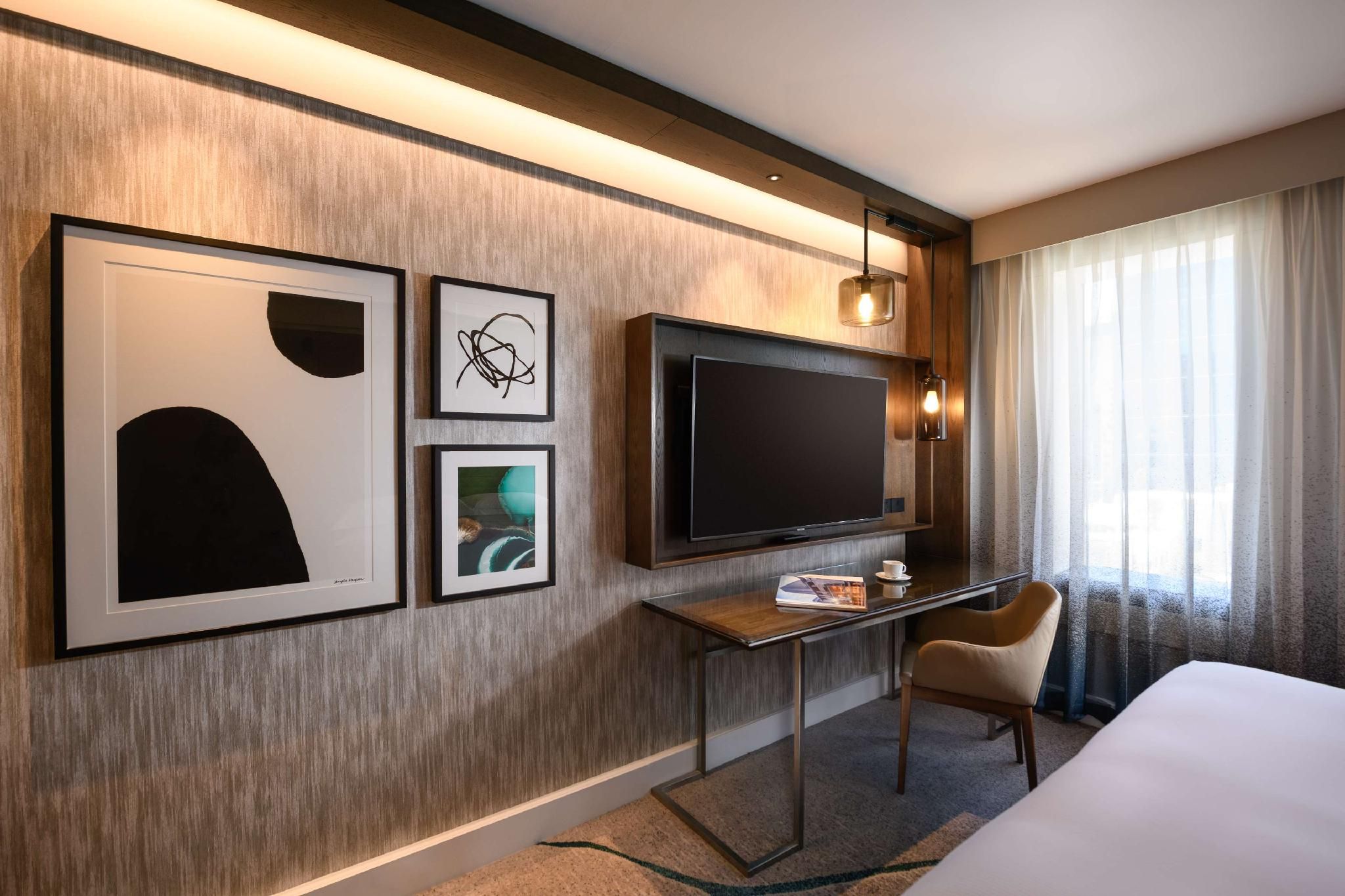 Hilton Sydney King Deluxe Room 3