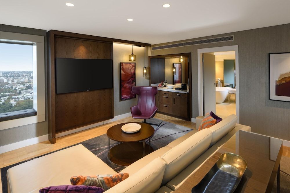undefined Hilton Sydney 9