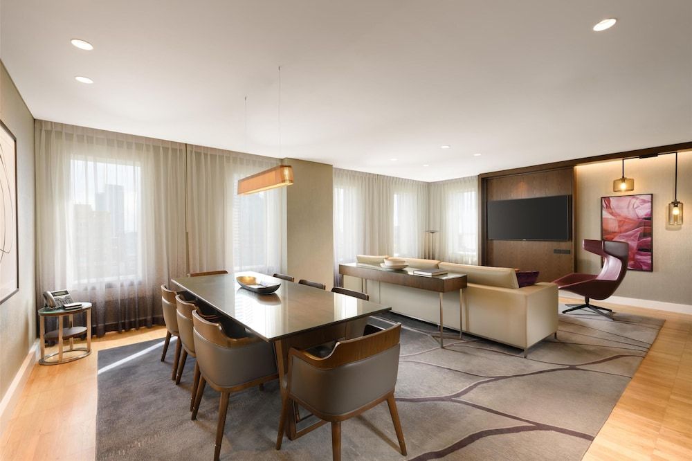 undefined Hilton Sydney 8