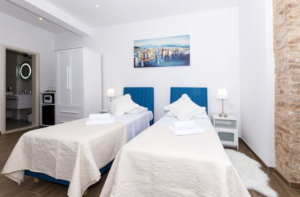 undefined Peruzovic Rooms 2 8