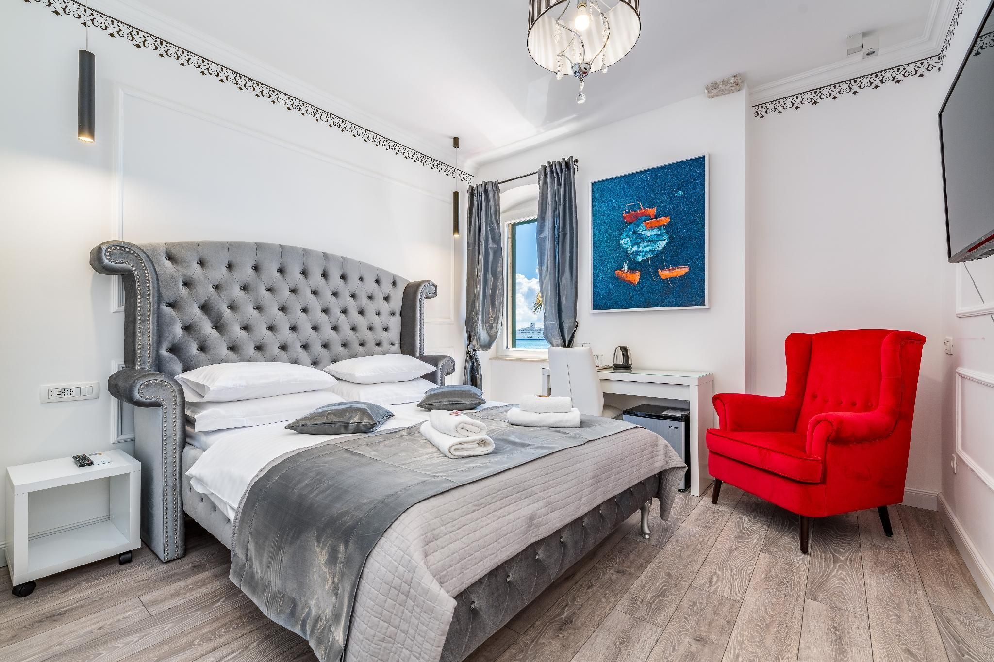 undefined Galeria Valeria Seaside Downtown - MAG Quaint & Elegant Boutique Hotel 8