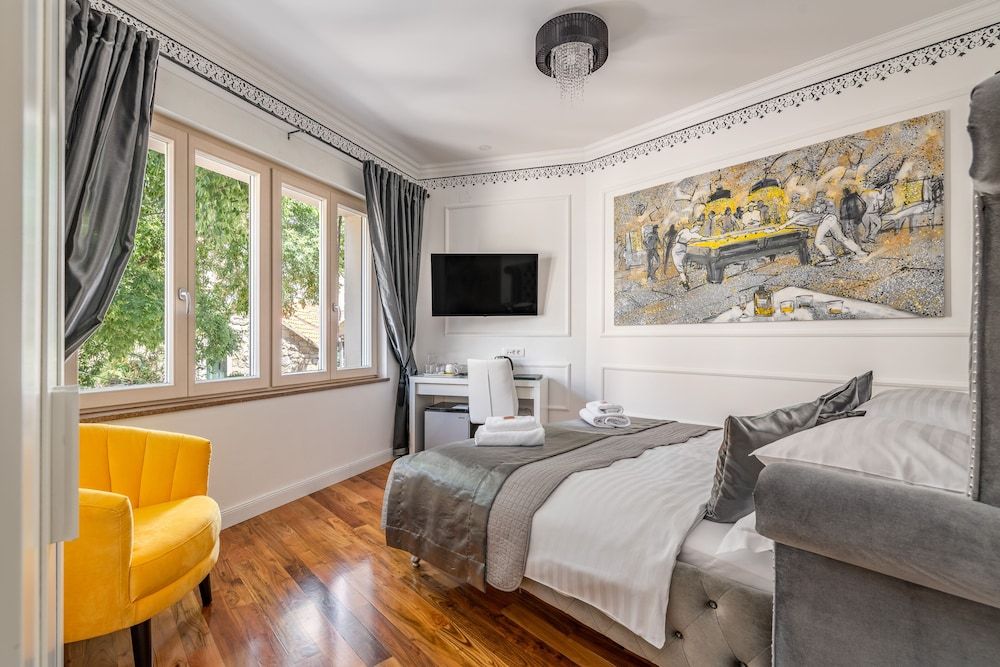 undefined Galeria Valeria Seaside Downtown - MAG Quaint & Elegant Boutique Hotel 4