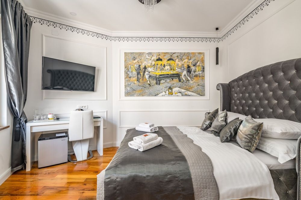 Galeria Valeria Seaside Downtown - MAG Quaint & Elegant Boutique Hotel Superior Queen Room 3