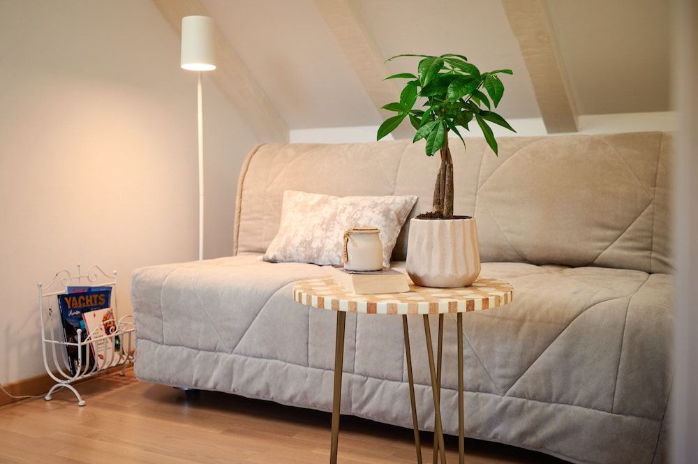 undefined Lanterna Rooms 9