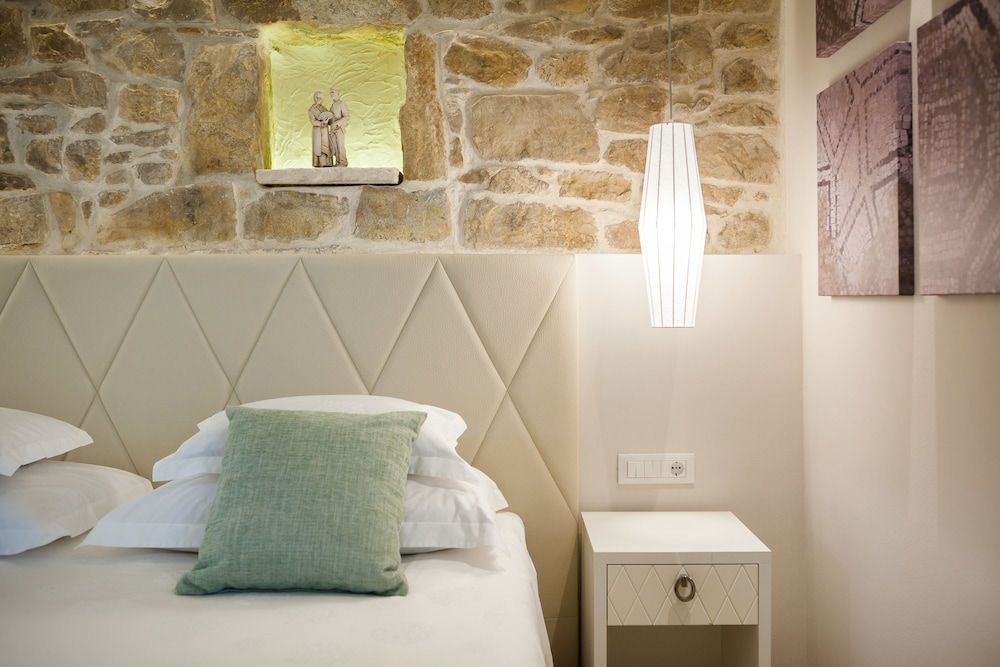 undefined Balatura The Fine Bed & Breakfast 4
