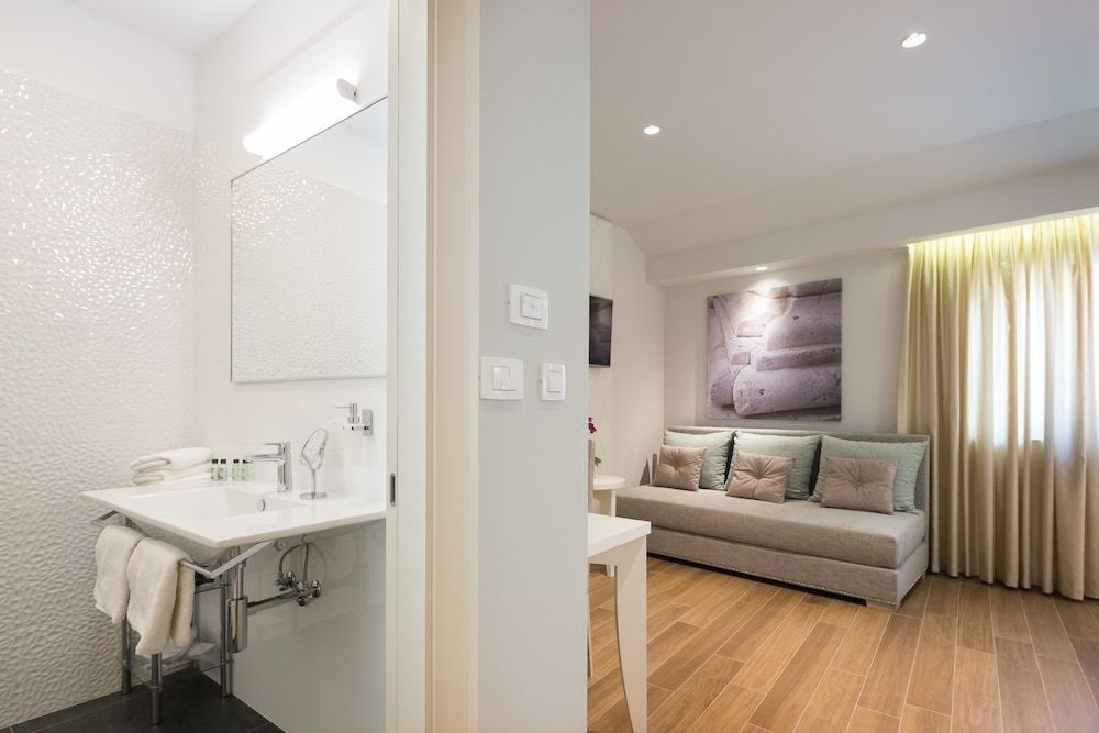 Balatura The Fine Bed & Breakfast Superior Double or Twin Room (105) 8