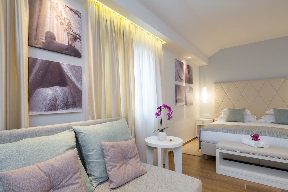 undefined Balatura The Fine Bed & Breakfast 5